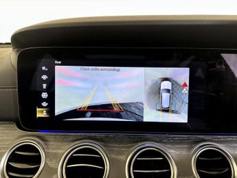 Mercedes-Benz E Class 2.0 E300de 13.5kWh AMG Line Night Edition (Premium Plus) G-Troni