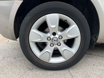 Skoda Roomster 1.4 16V 2 5dr