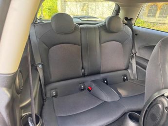 MINI Hatch 1.5 Cooper Classic Steptronic Euro 6 (s/s) 3dr