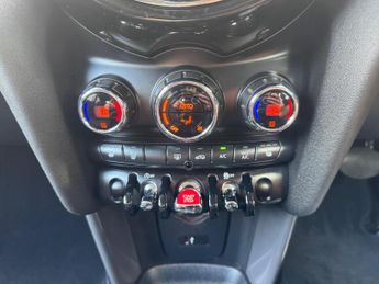 MINI Hatch 1.5 Cooper Classic Steptronic Euro 6 (s/s) 3dr