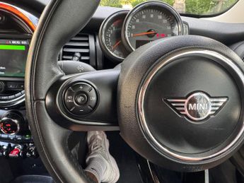 MINI Hatch 1.5 Cooper Classic Steptronic Euro 6 (s/s) 3dr