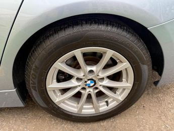 BMW 3 Series 2.0 320d ED EfficientDynamics Business Auto Euro 5 (s/s) 4dr