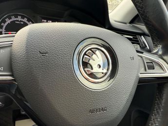 Skoda Octavia 1.6 TDI SE Technology DSG Euro 6 (s/s) 5dr