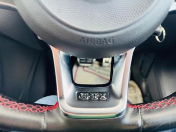 VOLKSWAGEN POLO 1.8 TSI BlueMotion Tech GTI Hatchback 5dr Petrol DSG Euro 6 (s/s