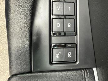 Jaguar F-PACE 2.0 D240 Portfolio Auto AWD Euro 6 (s/s) 5dr