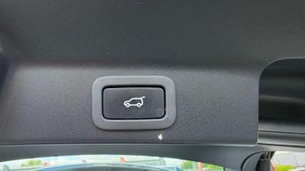 Jaguar F-PACE 2.0 D240 Portfolio Auto AWD Euro 6 (s/s) 5dr