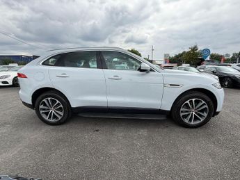 Jaguar F-PACE 2.0 D240 Portfolio Auto AWD Euro 6 (s/s) 5dr