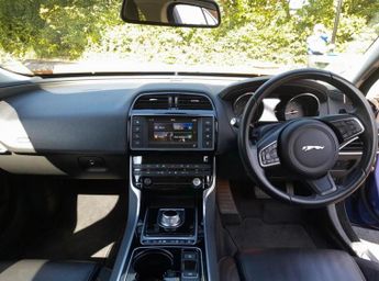 Jaguar XE 2.0d Prestige Auto Euro 6 (s/s) 4dr