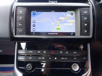 Jaguar XE 2.0d Prestige Auto Euro 6 (s/s) 4dr
