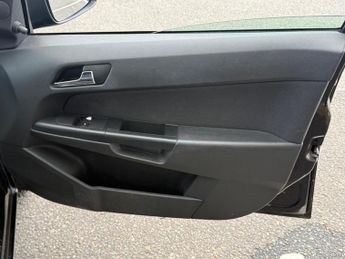 Vauxhall Astra 1.8i 16v Life 5dr