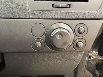Vauxhall Astra 1.8i 16v Life 5dr