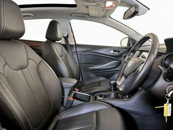Vauxhall Grandland X 1.2 Turbo Elite Nav Euro 6 (s/s) 5dr