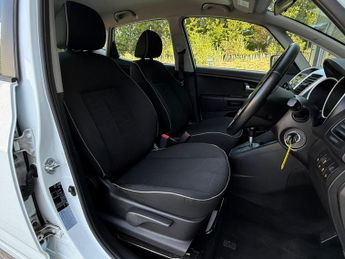 Kia Venga 1.6 2 Auto Euro 5 5dr