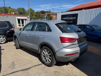 Audi Q3 2.0 TDI SE S Tronic quattro Euro 5 (s/s) 5dr