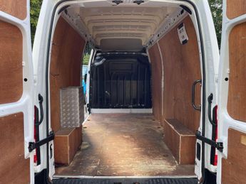 Renault Master 2.3 dCi ENERGY 35 Business Quickshift FWD LWB High Roof Euro 6 (