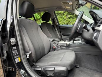 BMW 3 Series 2.0 330e 7.6kWh SE Auto Euro 6 (s/s) 4dr