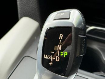 BMW 3 Series 2.0 330e 7.6kWh SE Auto Euro 6 (s/s) 4dr