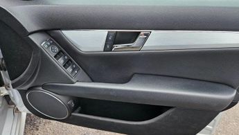 Mercedes-Benz C Class 1.6 C180K BlueEfficiency Sport Auto Euro 4 5dr