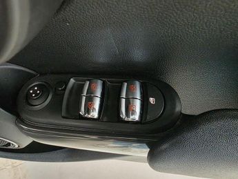 MINI Hatch 1.5 Cooper Auto Euro 6 (s/s) 5dr