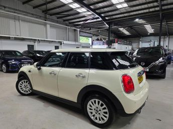 MINI Hatch 1.5 Cooper Auto Euro 6 (s/s) 5dr