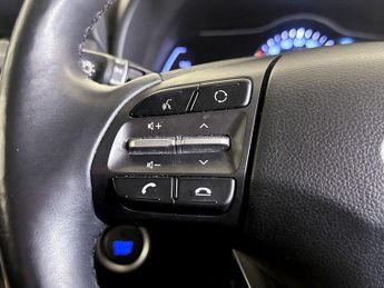 Hyundai KONA 64kWh Premium SE Auto 5dr (7kW Charger)