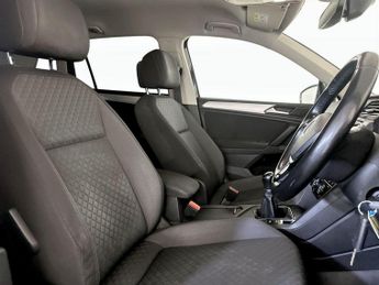 Volkswagen Tiguan 2.0 TDI SE Navigation Euro 6 (s/s) 5dr