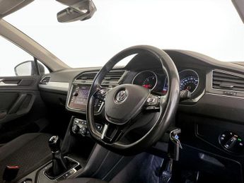 Volkswagen Tiguan 2.0 TDI SE Navigation Euro 6 (s/s) 5dr