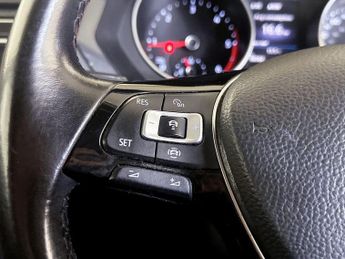 Volkswagen Tiguan 2.0 TDI SE Navigation Euro 6 (s/s) 5dr