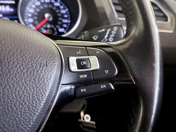 Volkswagen Tiguan 2.0 TDI SE Navigation Euro 6 (s/s) 5dr