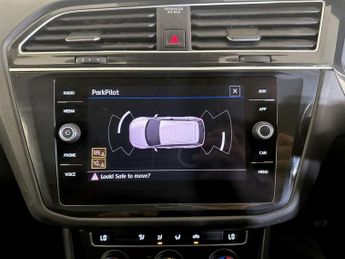 Volkswagen Tiguan 2.0 TDI SE Navigation Euro 6 (s/s) 5dr