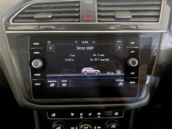 Volkswagen Tiguan 2.0 TDI SE Navigation Euro 6 (s/s) 5dr