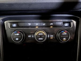 Volkswagen Tiguan 2.0 TDI SE Navigation Euro 6 (s/s) 5dr