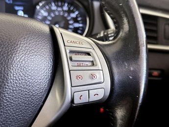 Nissan Qashqai 1.6 dCi Tekna 2WD Euro 6 (s/s) 5dr
