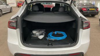 Tesla Model Y (Dual Motor) Long Range Auto 4WDE 5dr
