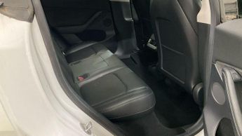 Tesla Model Y (Dual Motor) Long Range Auto 4WDE 5dr