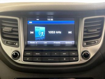 Hyundai TUCSON 2.0 CRDi Blue Drive SE Nav Euro 6 (s/s) 5dr