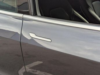 Tesla Model 3 (Dual Motor) Long Range Auto 4WDE 4dr