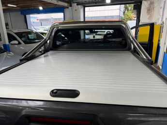 Toyota Hilux 2.8 D-4D Invincible X Pickup Double Cab 4dr Diesel Auto 4WD Euro