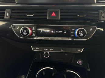 Audi A4 2.0 TDI 35 Black Edition S Tronic Euro 6 (s/s) 4dr