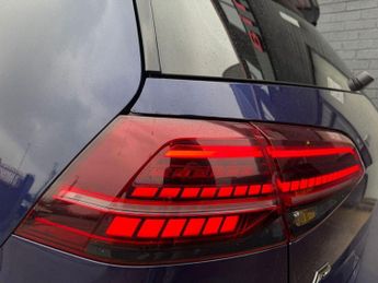 VOLKSWAGEN GOLF 2.0 TSI R Hatchback 5dr Petrol DSG 4Motion Euro 6 (s/s) (310 ps)