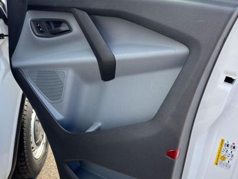 Ford Transit Custom 2.0 TDCi 290 L1 H2 5dr