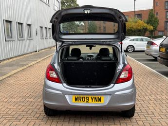 Vauxhall Corsa 1.4i 16v Design 5dr (a/c)