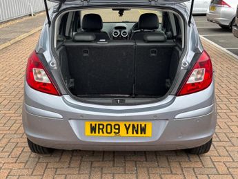 Vauxhall Corsa 1.4i 16v Design 5dr (a/c)