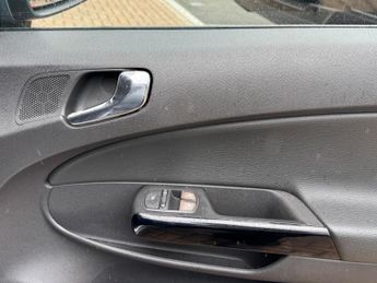 Vauxhall Corsa 1.4i 16v Design 5dr (a/c)