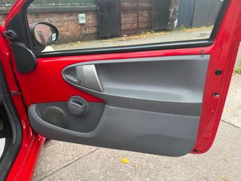 Toyota AYGO 1.0 VVT-i + MultiMode Euro 4 3dr