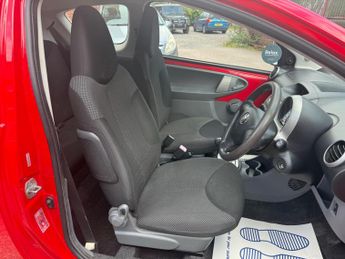 Toyota AYGO 1.0 VVT-i + MultiMode Euro 4 3dr