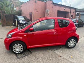 Toyota AYGO 1.0 VVT-i + MultiMode Euro 4 3dr