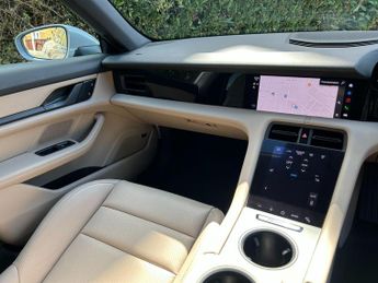 Porsche Taycan Performance 79.2kWh 4S Auto 4WD 4dr (11kW Charger)