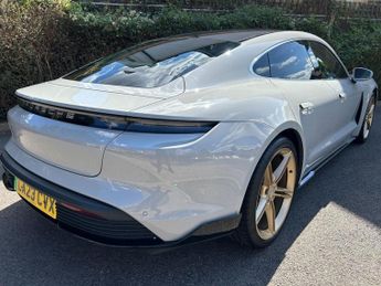 Porsche Taycan Performance 79.2kWh 4S Auto 4WD 4dr (11kW Charger)