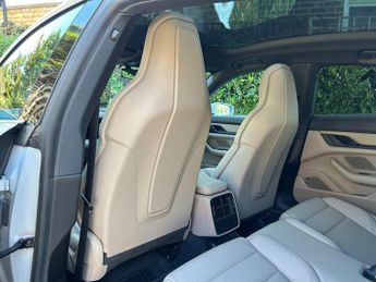 Porsche Taycan Performance 79.2kWh 4S Auto 4WD 4dr (11kW Charger)